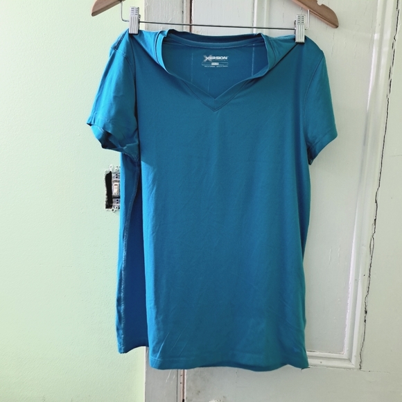Xersion Short Sleeved Top/Shirt - Picture 1 of 6